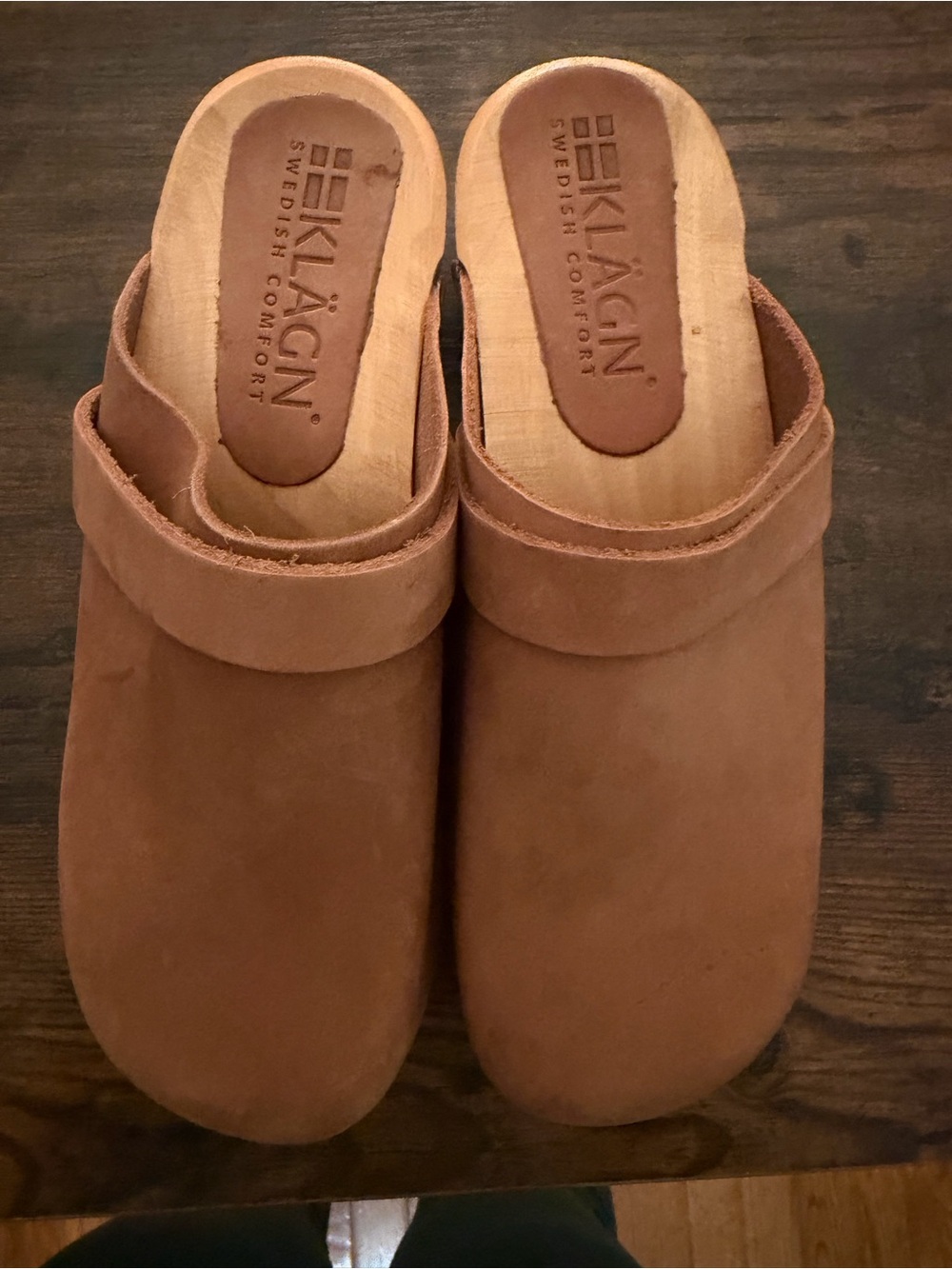 Women's Suede Slip-On Clogs in Tan